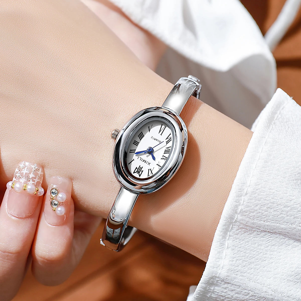 Reloj Constanza Oval